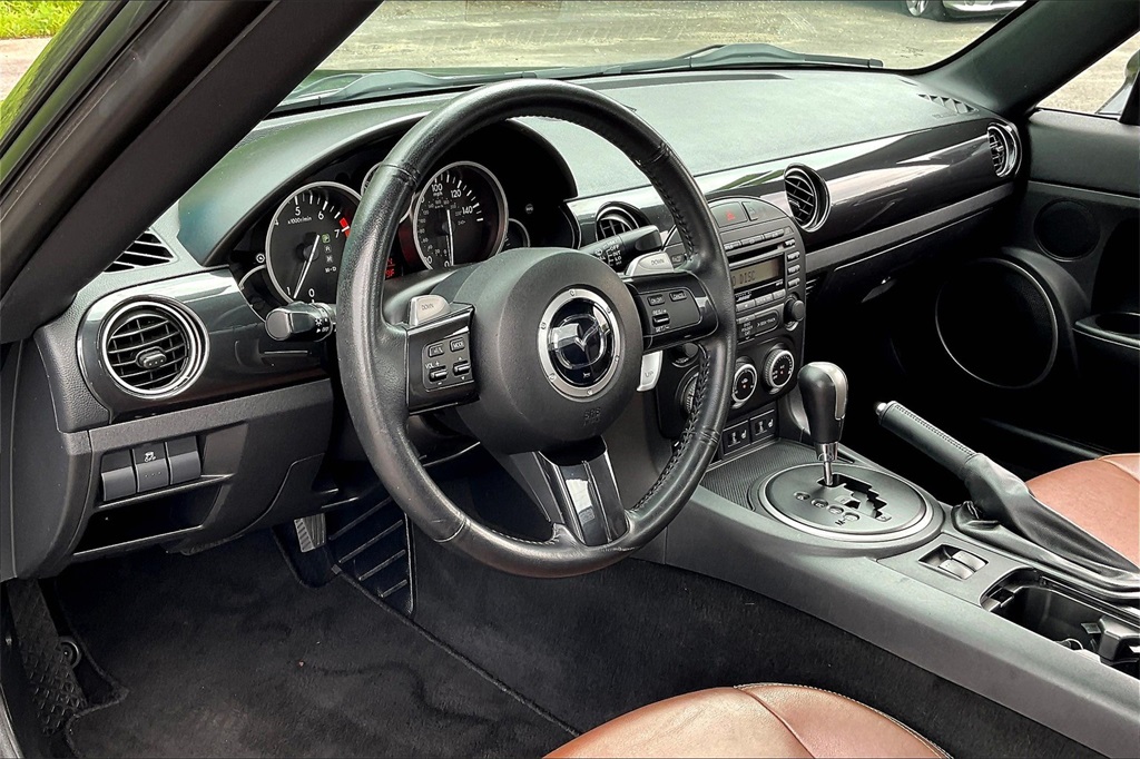 2014 Mazda Miata PRHT Grand Touring - Photo 8