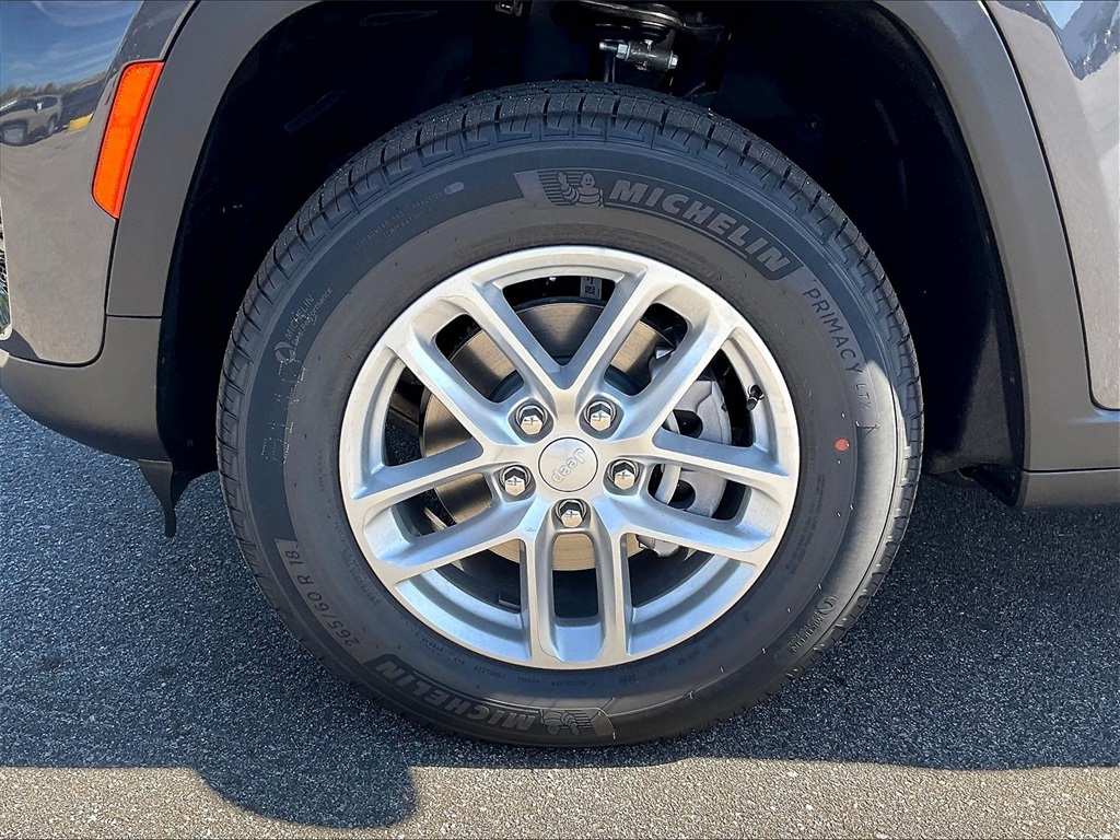 2025 Jeep Grand Cherokee Laredo X - Photo 8
