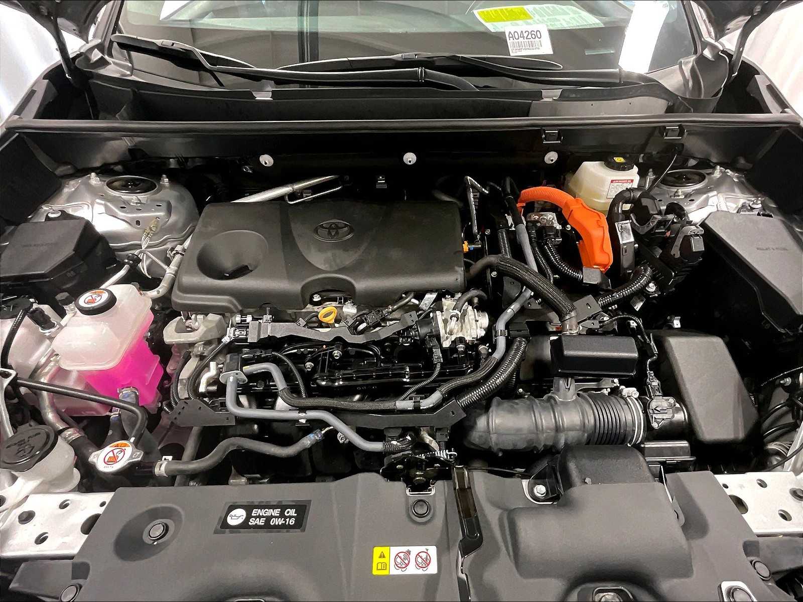 2024 Toyota RAV4 Hybrid XLE - Photo 29