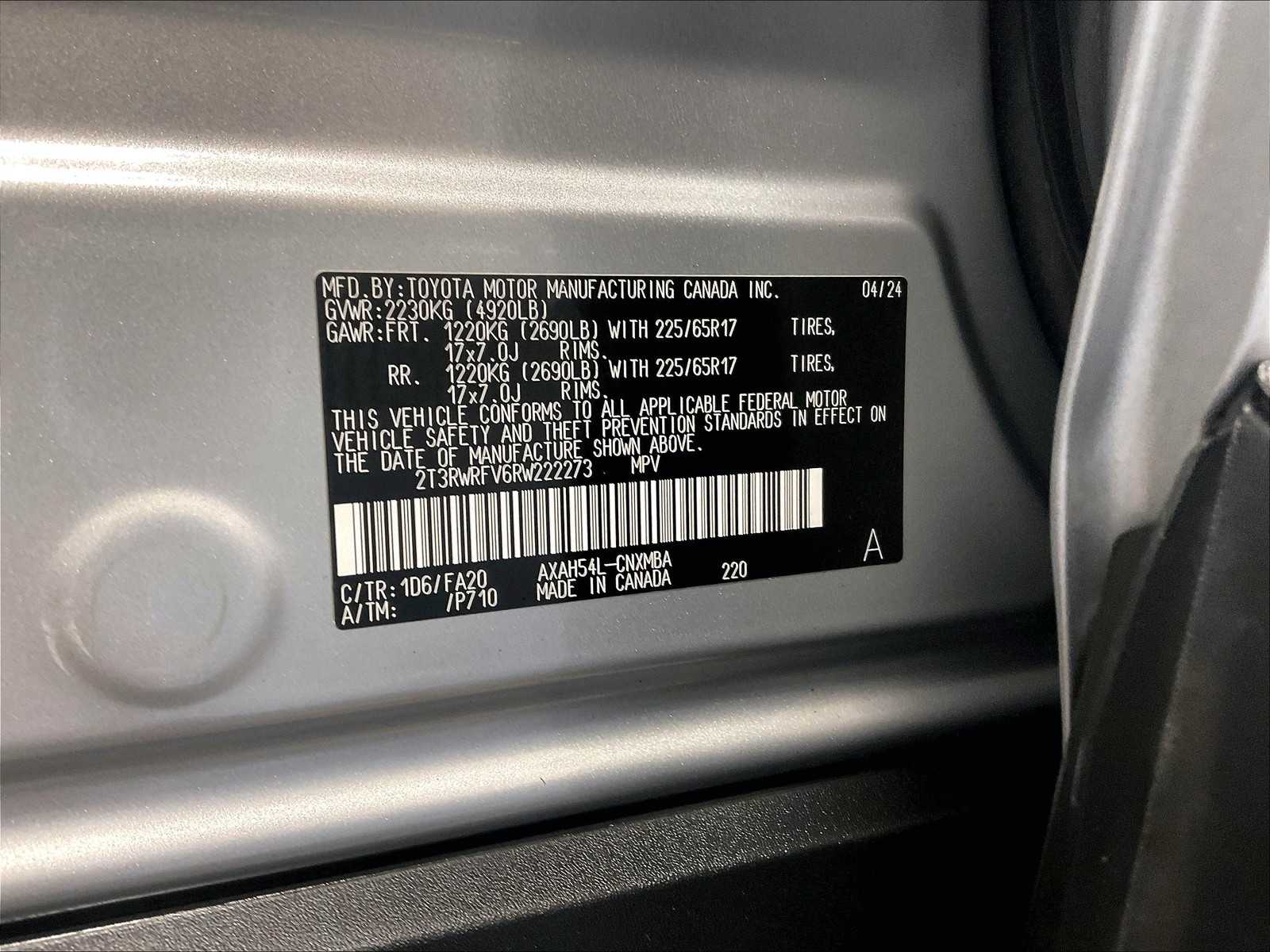 2024 Toyota RAV4 Hybrid XLE - Photo 35