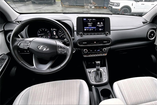 2022 Hyundai Kona SEL - Photo 16