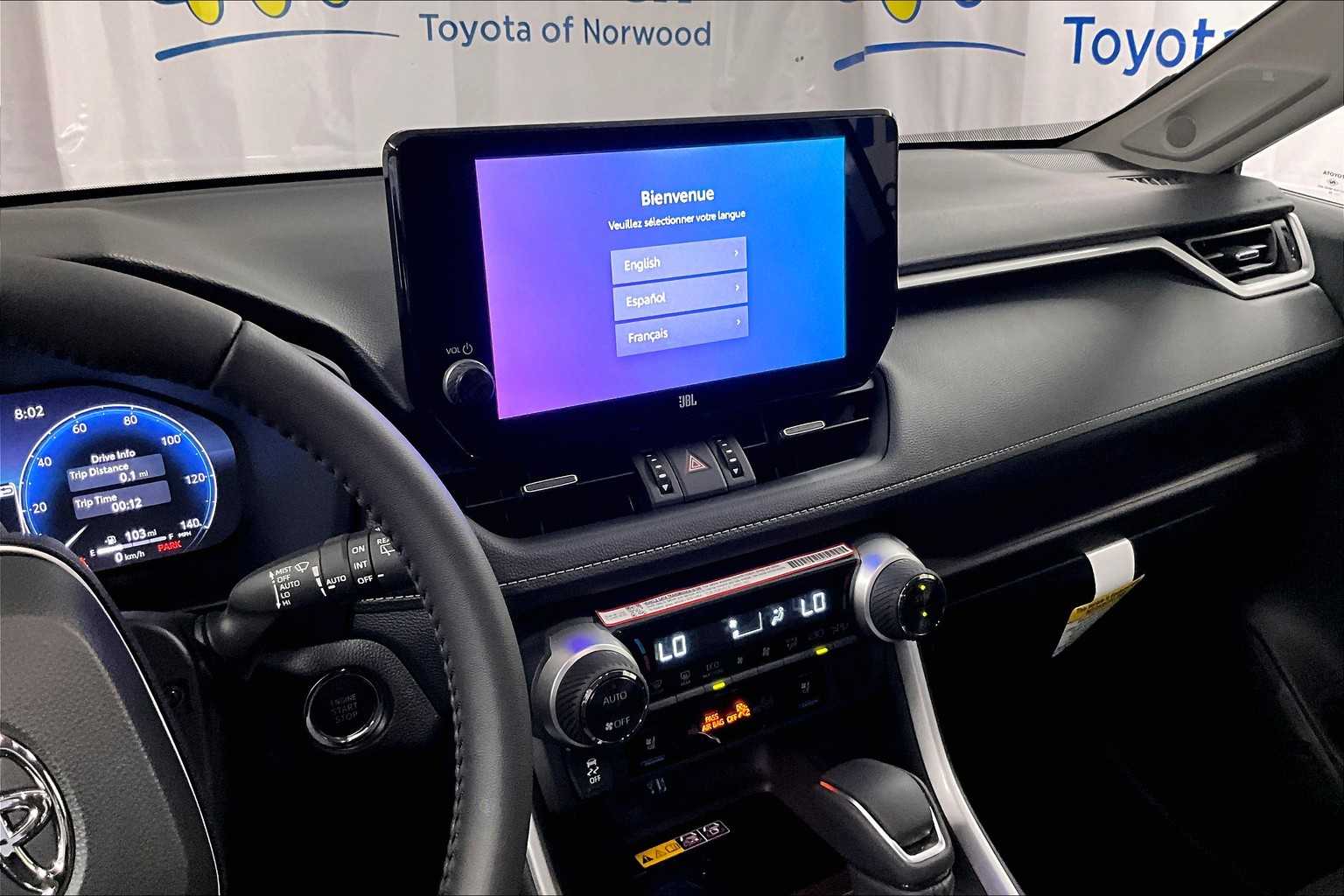 2025 Toyota RAV4 Limited - Photo 13