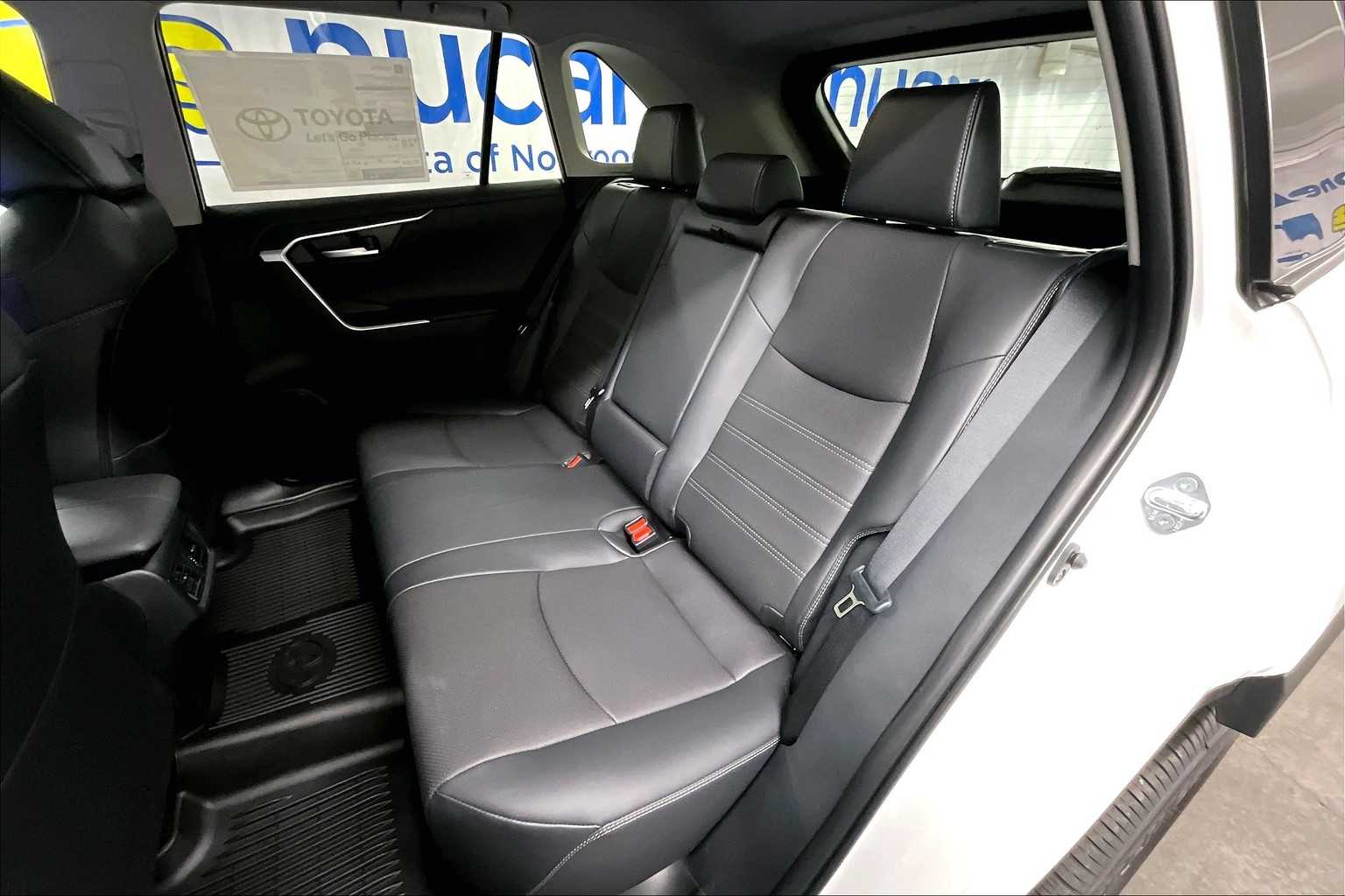 2025 Toyota RAV4 Limited - Photo 15