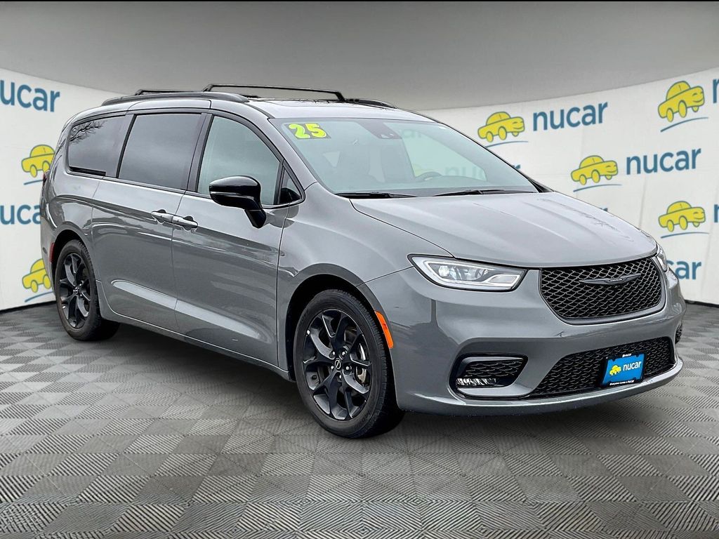 2025 Chrysler Pacifica Limited