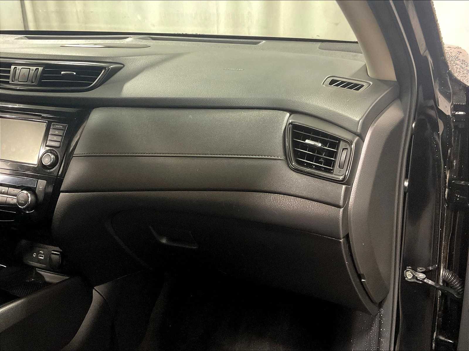 2019 Nissan Rogue SV - Photo 13