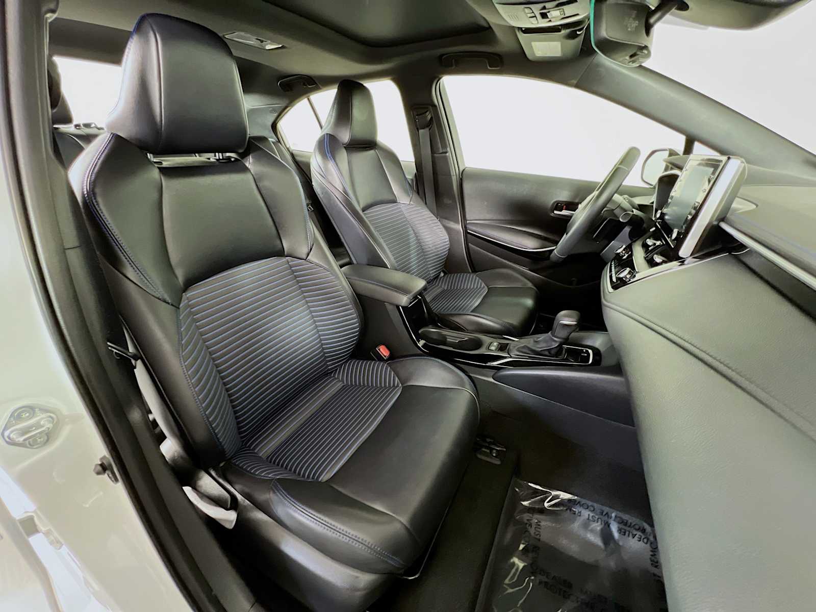 2021 Toyota Corolla XSE - Photo 28