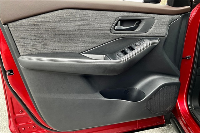 2021 Nissan Rogue S - Photo 9