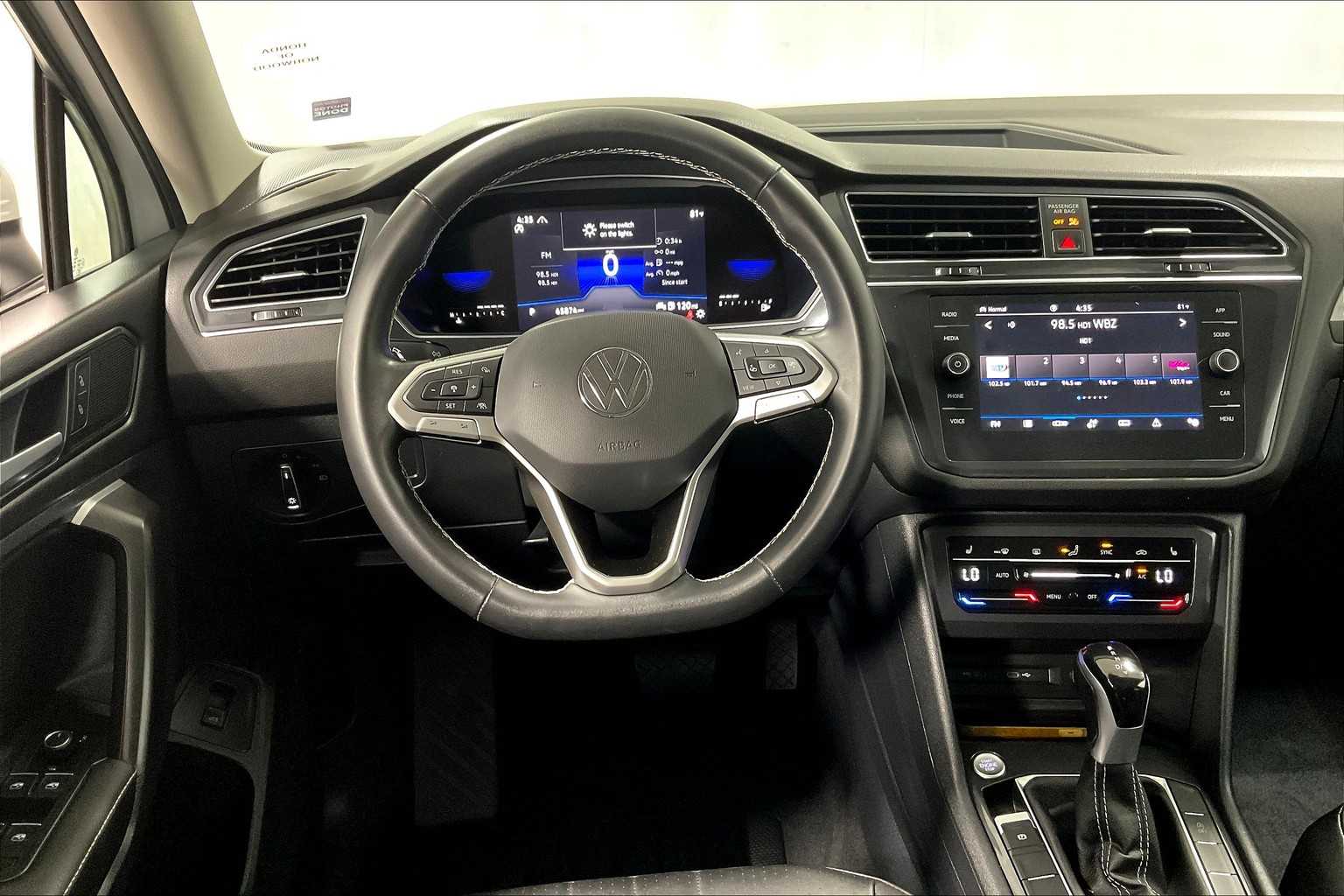 2022 Volkswagen Tiguan SE - Photo 18