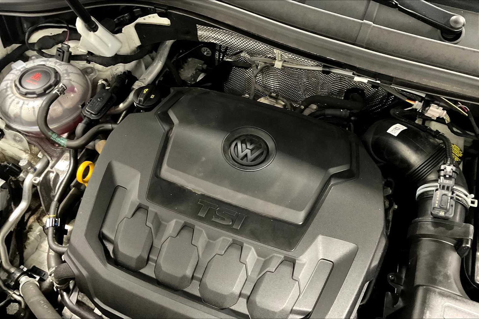 2022 Volkswagen Tiguan SE - Photo 36