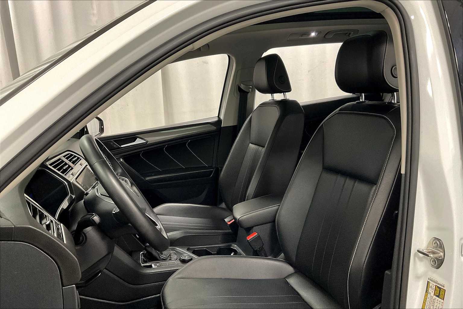 2022 Volkswagen Tiguan SE - Photo 10