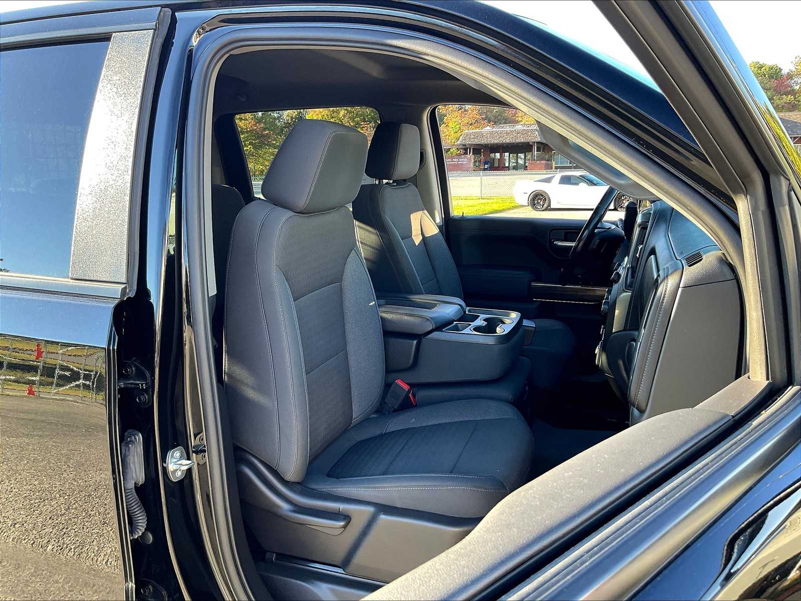 2020 Chevrolet Silverado 1500 LT - Photo 11