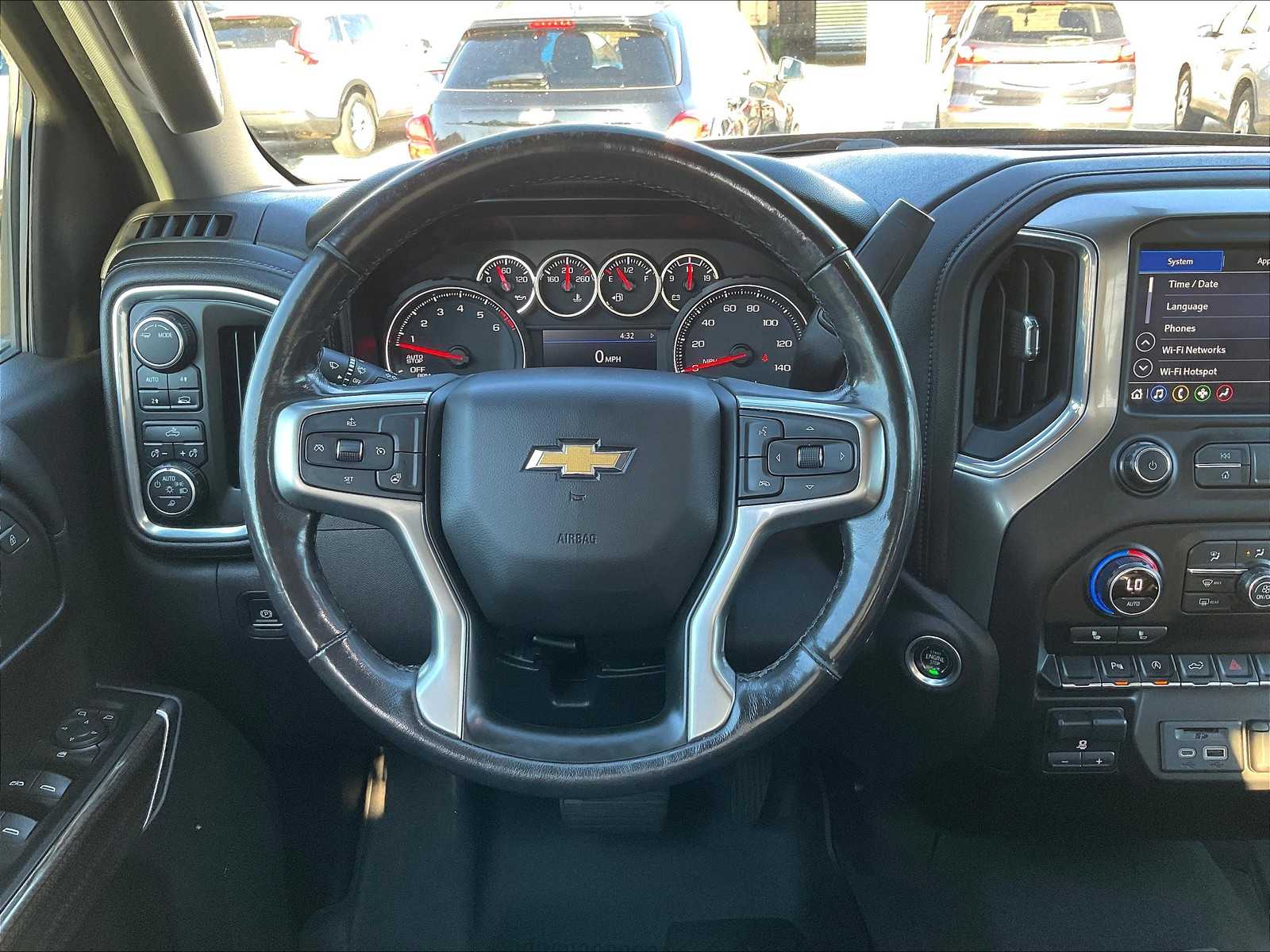 2020 Chevrolet Silverado 1500 LT - Photo 17