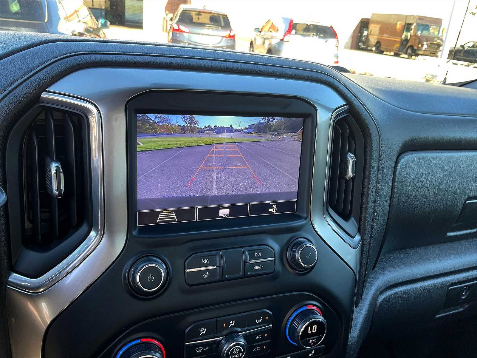 2020 Chevrolet Silverado 1500 LT - Photo 19