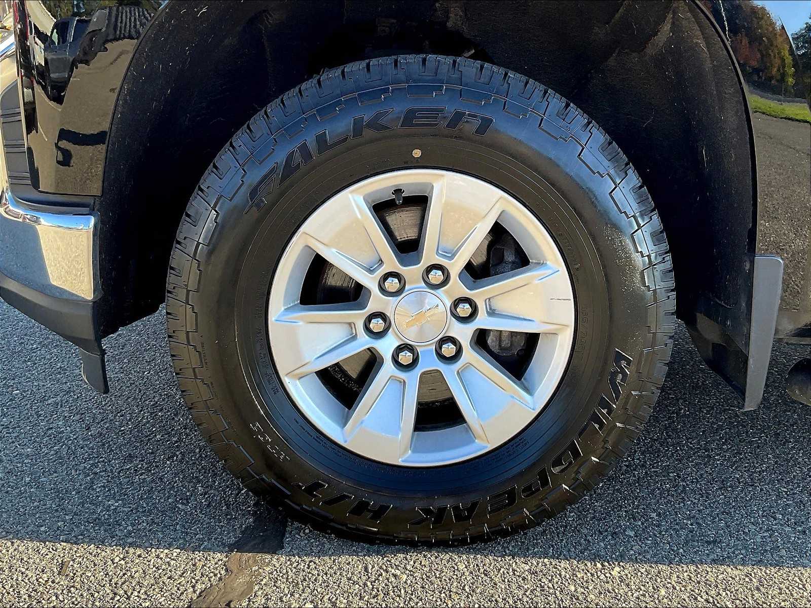 2020 Chevrolet Silverado 1500 LT - Photo 7