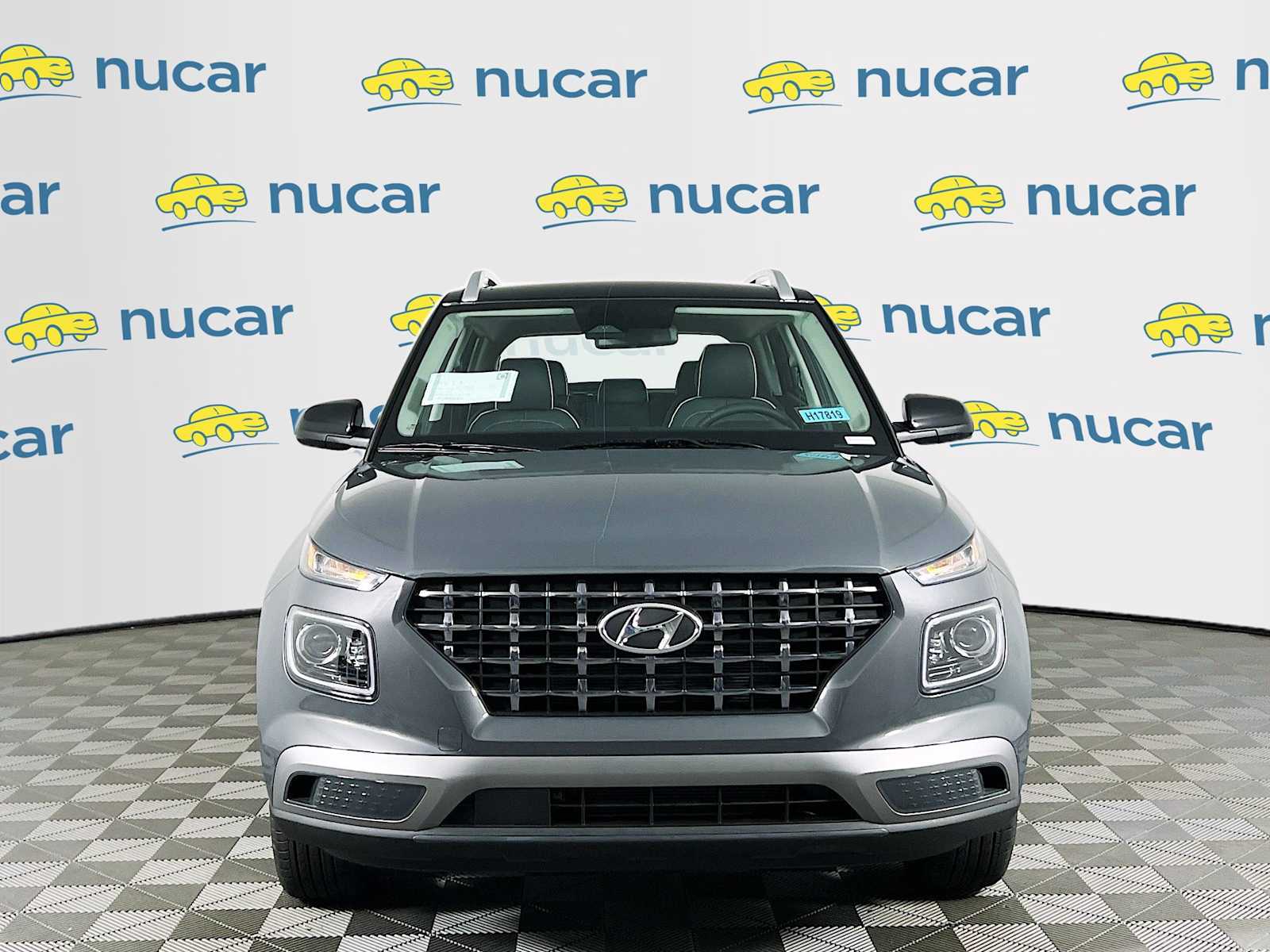 2025 Hyundai Venue Limited - Photo 2