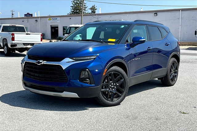 2022 Chevrolet Blazer LT - Photo 2