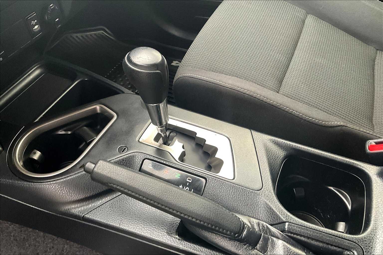 2018 Toyota RAV4 XLE - Photo 20