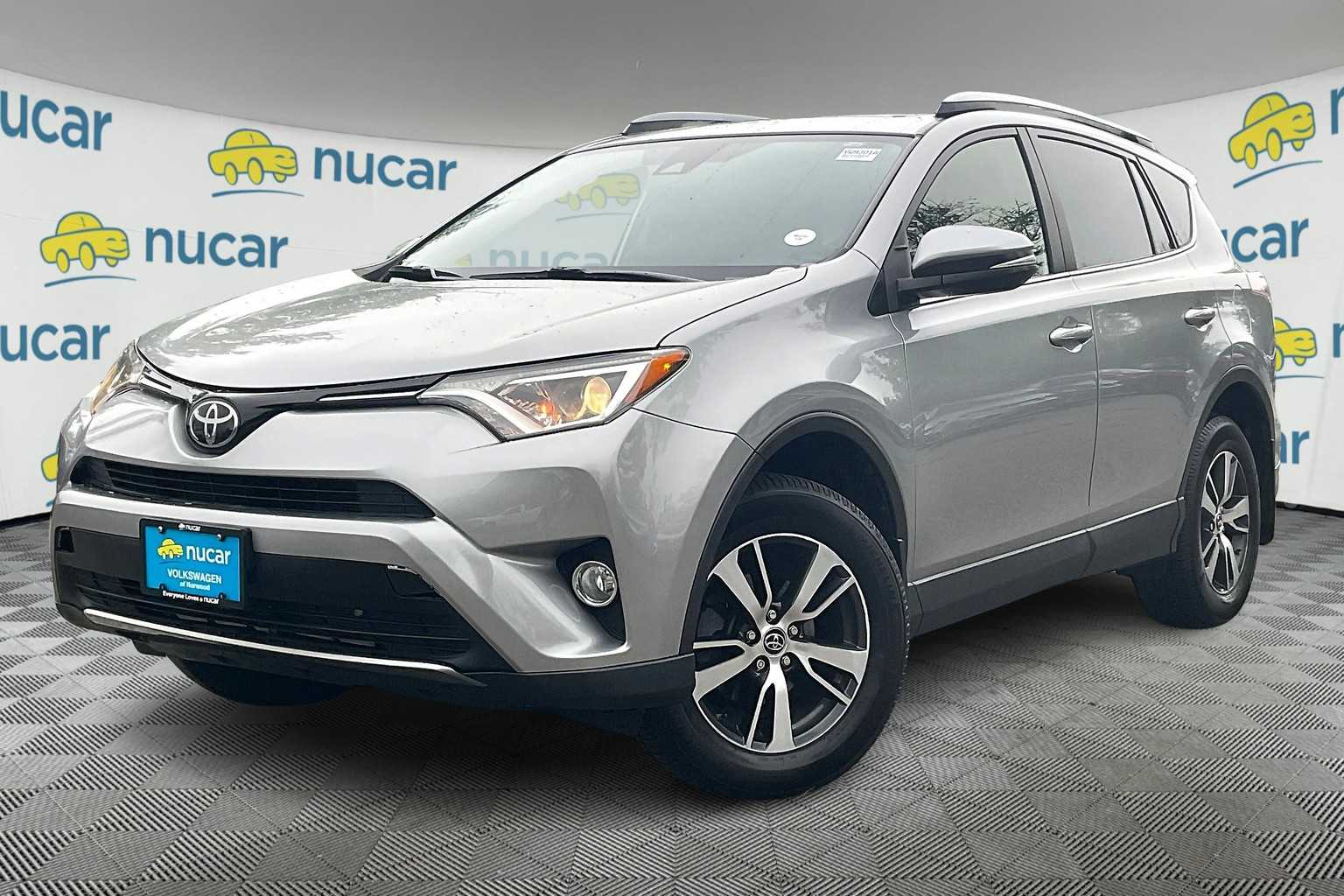 2018 Toyota RAV4 XLE - Photo 3